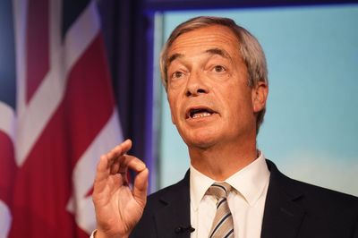 Farage says PM’s branding of Reform immigration policy as racist is a ‘disgrace’