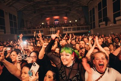 ‘Why are all these twentysomethings at a Killing Heidi show?’ How nostalgia tours took over Australian music