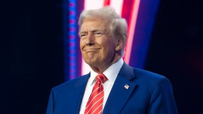 Eric Trump lies his dad didn’t profit off the presidency — so how’d that net worth double to $7 billion