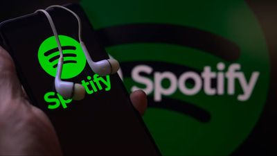Is Now the Perfect Time to Buy Spotify Stock? SPOT Slides After CEO Announces He Will Step Down in 2026