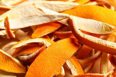 5 Surprising Uses for Kitchen Scraps