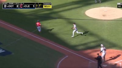 José Ramírez's Baserunning Blunder Cost Guardians Chance to Tie Game 1 vs. Tigers