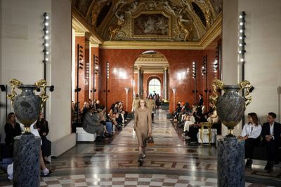 Stars Align For Louis Vuitton, Stella McCartney At Paris Fashion Week