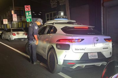 ‘No driver, no hands, no clue’: California DUI police left puzzled after pulling Waymo over for illegal U-turn