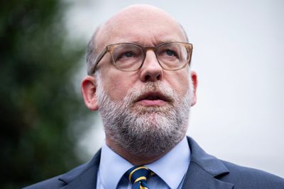 Unions file lawsuit seeking to halt Trump shutdown layoff plans - Roll Call