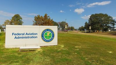 FAA Faces Furlough Of 11,000 Employees, Airlines Warn Of Delays Amid Shutdown Threat