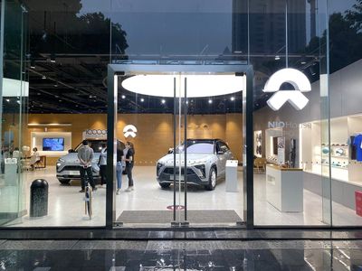 NIO Stock Soars Past 52-Week High After Record Deliveries