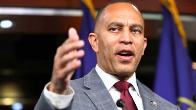 ‘This is real’: Hakeem Jeffries shreds Donald Trump’s lie, because facts and the man-baby don’t mix