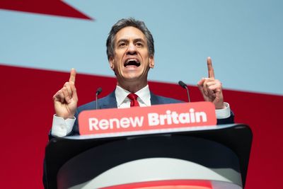 Miliband vows to permanently ban ‘dangerous and deeply harmful’ fracking