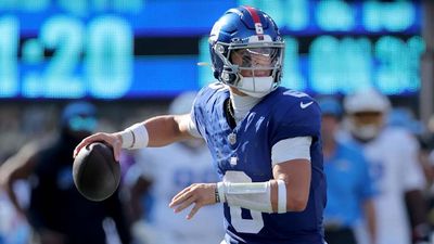 Business of Football: Giants Are Latest Team to Quickly Play Rookie Quarterback