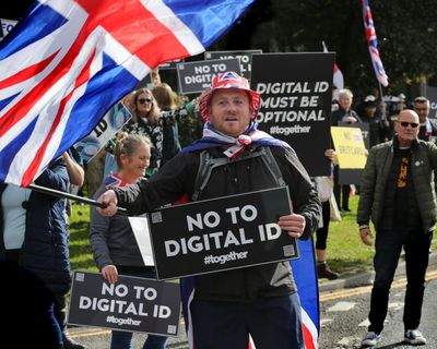 ‘Reverse Midas touch’: Starmer plan prompts collapse in support for digital IDs