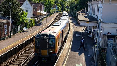UK trials rail fares calculated by GPS-tracking passengers’ phones. How will it work?