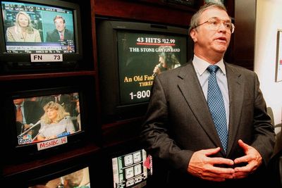 After accomplishments in politics, media, former CNN chief Tom Johnson makes mental health his cause