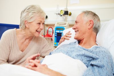 Hidden Surgery Costs Seniors Never See Until It’s Too Late