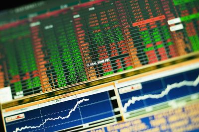 What Is a Stockbroker? (And Do I Even Need to Use One?)