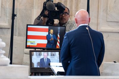 Capitol Lens | Mark his words  - Roll Call