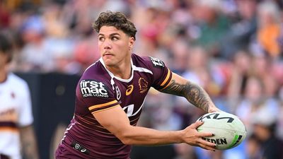 Walsh gets VIP backing to take on Kangaroos No.1 jersey