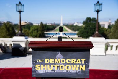 Both parties try to win the ‘blame game’ as government shutdown hits nation - Roll Call