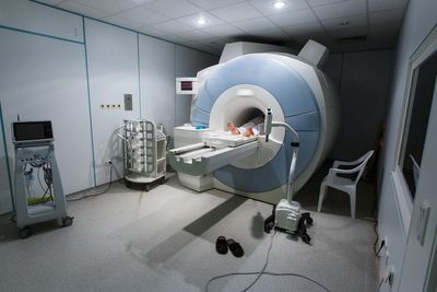 MRI scans late at night could help ‘cut NHS waiting list’