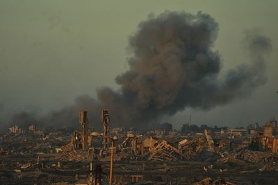 Trump-Gaza latest: ‘Dozens’ of airstrikes on Gaza despite Trump’s call for Israel to stop bombing immediately
