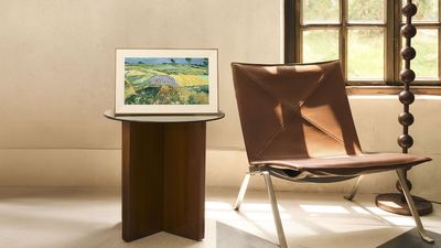 Pexar’s new digital photo frame features a unique wall-light display, and it looks stunning