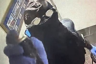 Dramatic police audio reveals how man in goggles stole $20,000 from Disney Springs restaurant