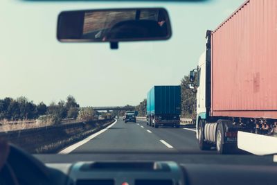 Oklahoma, ICE Remove 130 Truck Drivers From Roads in Three-Day Crackdown: 'Oklahomans Deserve Safe Highways'