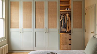 How to organize a closet in 3 simple steps – and 25 easy closet organization ideas to help you maintain order every season
