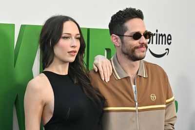 Pete Davidson’s girlfriend Elsie Hewitt was ‘100% convinced’ she was infertile due to health condition before pregnancy