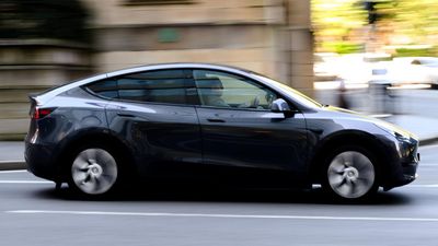 Electric car U-turn puts low-emission options on track
