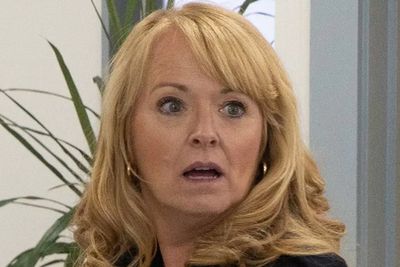 Coronation Street legend departs series after decades on soap