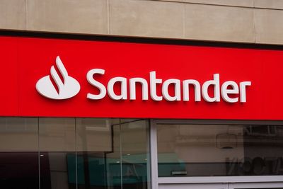 Santander UK’s chief to step down ahead of TSB merger