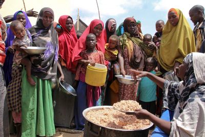 U.N. food agency to suspend food aid for 750,000 people in Somalia next month