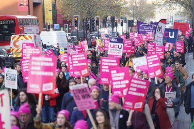 Thousands of college staff to vote on strike action