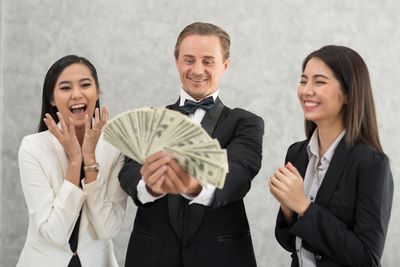 7 Lesser-Known Secrets Rich People Don’t Share