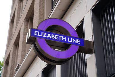 Rush-hour chaos as Elizabeth line hit with major signal failure