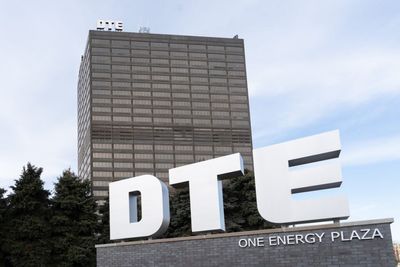 DTE Energy Analyst Turns Bearish, Blames 'Today's Risk-On Macro Environment'