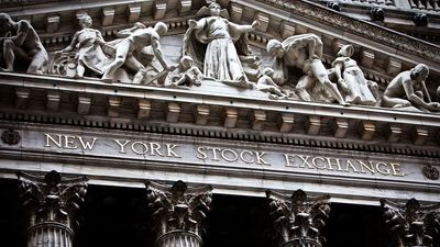 Stock Market Rallies To Highs As AI Leads; Tesla Reverses Lower: Weekly Review