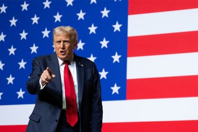 Trump Teases $2,000 'Dividend for the People' as Tariffs Rake in Hundreds of Billions