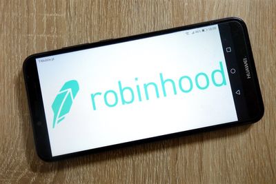 Robinhood Up 12%—Could Prediction Markets Be Its Secret Weapon?