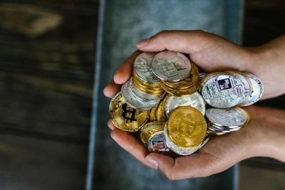 Analysts Are Pounding the Table on This 1 Under-the-Radar Crypto Stock