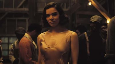 Hailee Steinfeld Shares Her Thoughts On THAT Viral Sinners Line Being Quoted To Her And Why It's 'Always Awkward'