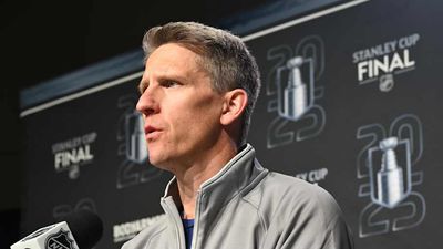 Oilers Extend Coach After Back-to-Back Western Conference Titles