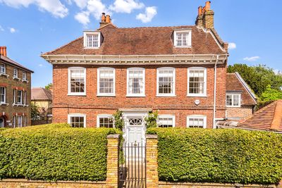 Queen Anne home in Brentford with eight bedrooms, pool and spa on sale for £4.25m