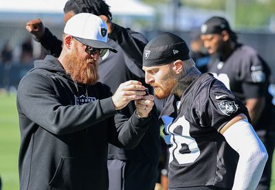 Smelling Salts for Teenage Athletes: The Benefits and Risks Parents Should Know
