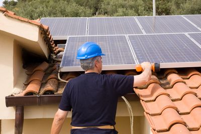 Energy Efficiency Fixes Older Homes Desperately Need But People Ignore