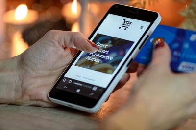 8 Shoppers’ Psychology Secrets Retailers Exploit Daily