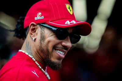 Lewis Hamilton urges Ferrari to look at Mercedes as pitlane procedures become sticking point