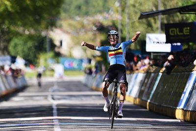 Road European Championships: Jarno Widar wins under-23 men's road race title