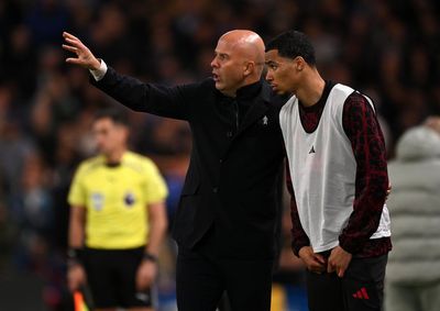 Liverpool: Arne Slot told to consider big change as Trent Alexander-Arnold transfer raises concerns